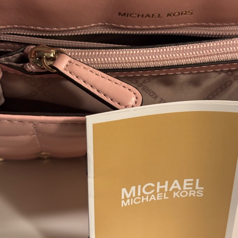 Michael Kors Pink and Gold Quilted Shoulder Bag - Picture 6 of 9